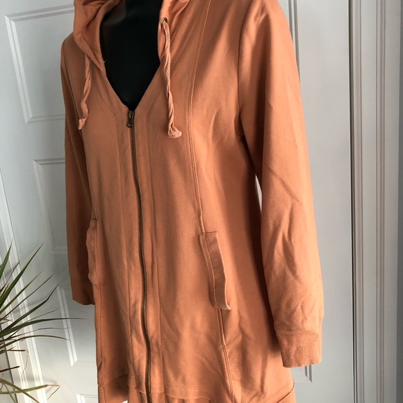 Sweater - Picture 3 of 6